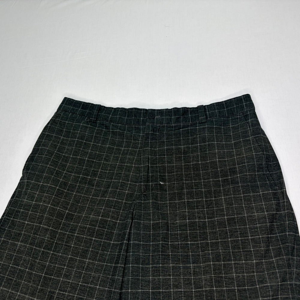 Nike Golf Tour Performance Dri-FIT Plaid Shorts Mens Size 34 Gray